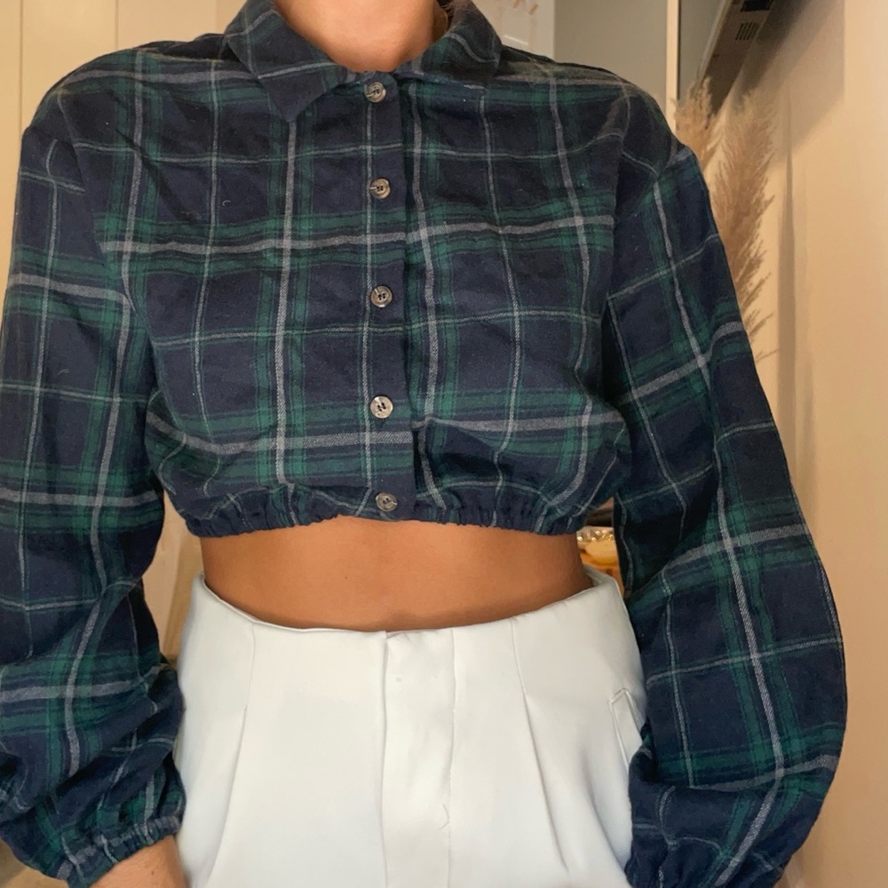 CROPPED FLANNEL🤠